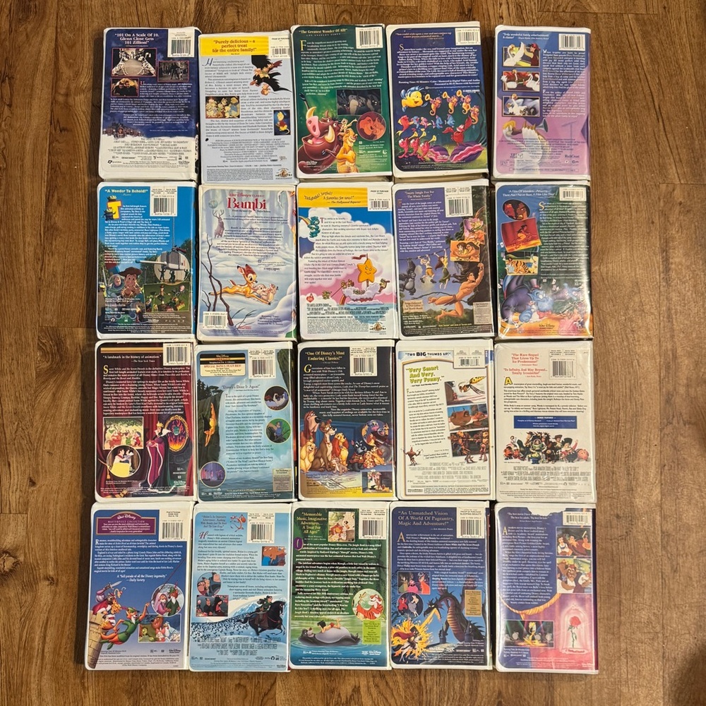 Walt Disney  Masterpiece Collection Black Diamond VHS Movies Classics Lot Of 20 - Picture 2 of 4
